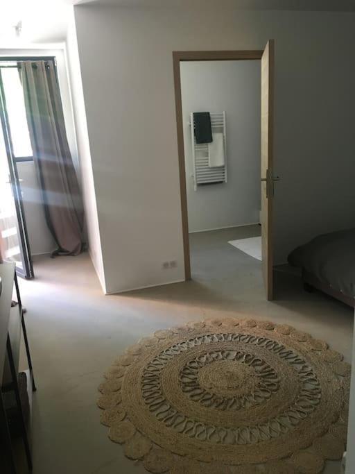 Chambre Avec Petit-Dejeuner En Provence Luberon La Tour-dʼAigues 외부 사진