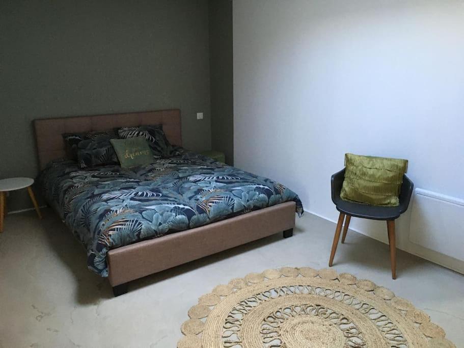 Chambre Avec Petit-Dejeuner En Provence Luberon La Tour-dʼAigues 외부 사진